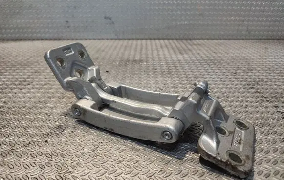 Mercedes-Benz Sprinter W906 Rear door lower hinge A9067400037