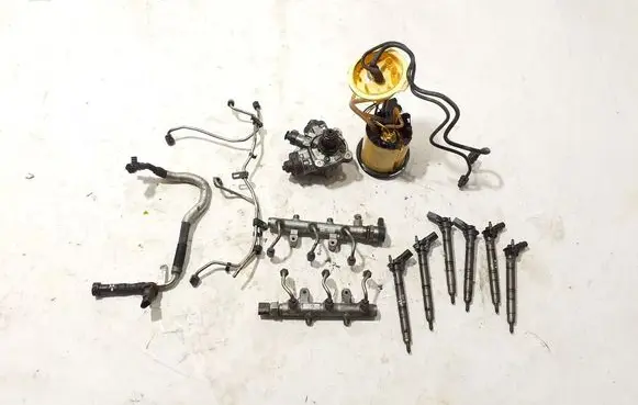 Audi A7 S7 4G Fuel injection system set 