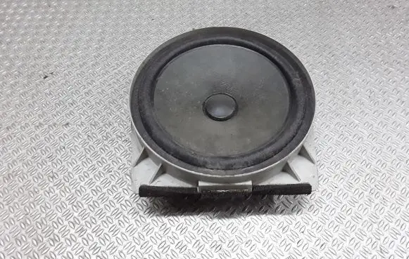 Honda FR-V Front door speaker EAS16P647C