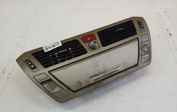 Citroen C4 Grand Picasso Dash center air vent grill 9683265580
