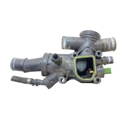 Volvo V70 Thermostat/thermostat housing 9656182980