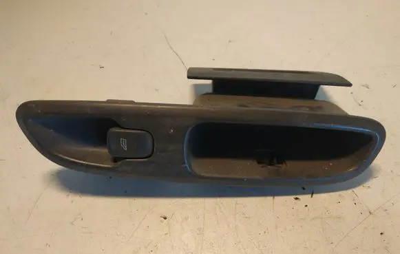 Volvo V70 Electric window control switch 6765 9193301