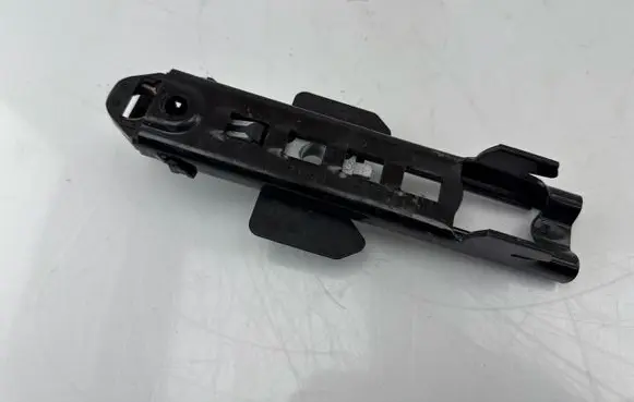 Audi A6 C7 Seat belt height adjuster 8T8857833