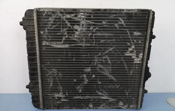 Opel Agila A Coolant radiator 13182786 4707764