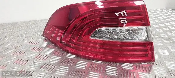 Rear/tail lights