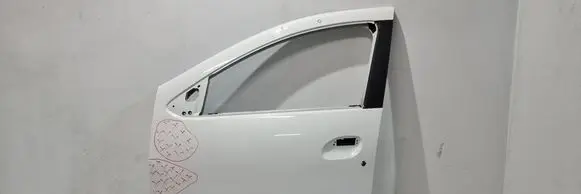 Dacia Sandero II Front door
