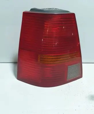 Volkswagen Golf IV Rear/tail lights 1J9945095P