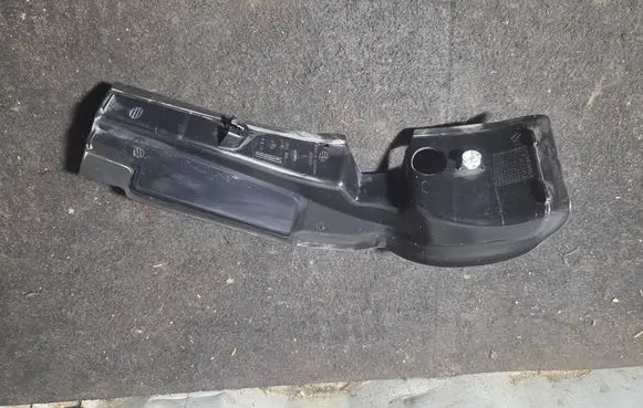 BMW X7 G07 Rear/tail light trim molding 7451767