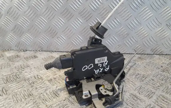 Audi A4 S4 B5 8D Front door lock 8E2837015C PA6630700