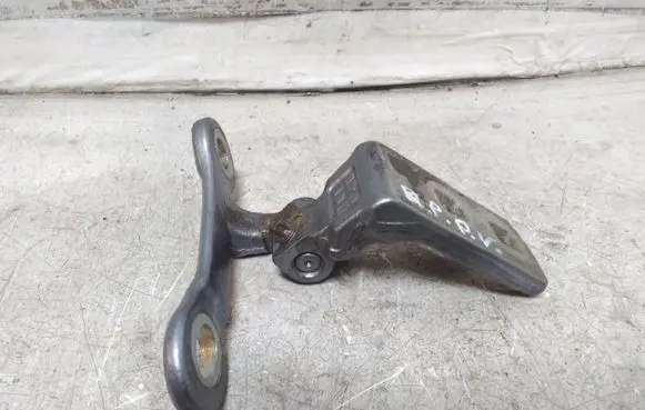 Opel Vectra C Front door upper hinge