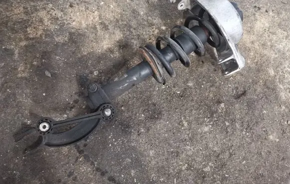 Audi Q5 SQ5 Front shock absorber with coil spring 8R0031F