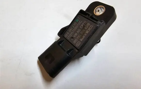 Volkswagen Tiguan Allspace Exhaust gas pressure sensor 06L906051B 0261230