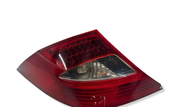 Mercedes-Benz CLS C219 Rear/tail lights A2198200164