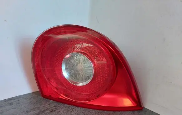 Volkswagen Golf V Tailgate rear/tail lights 1K6945094E