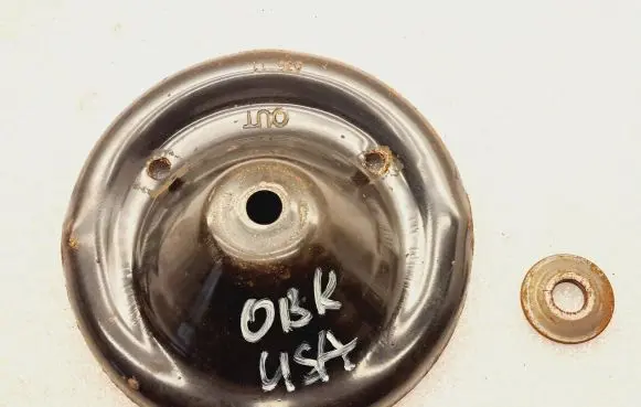 Subaru Outback Coil spring/strut mount 20325AA001