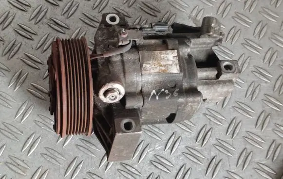 Dacia Sandero II Air conditioning (A/C) compressor (pump)