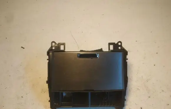 Ashtray (front)