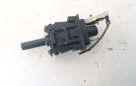 Mercedes-Benz Vito Viano W638 Brake pedal sensor switch 0015458714