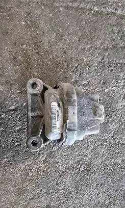 Chrysler 300 - 300C Engine mount bracket 04578044AC
