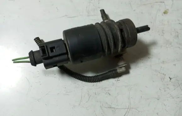 Seat Altea Windscreen/windshield washer pump 1T0955651A