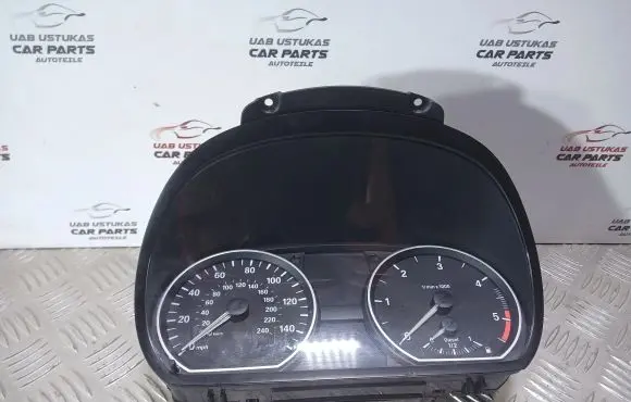 BMW 1 E82 E88 Speedometer (instrument cluster) 9242333