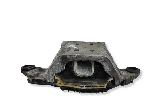 Opel Astra K Engine mounting bracket 
