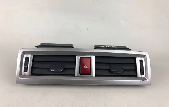 Subaru Outback (BS) Dash center air vent grill 66110AL00A