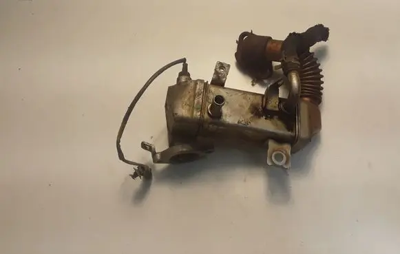 Nissan X-Trail T32 EGR valve cooler 147350678R