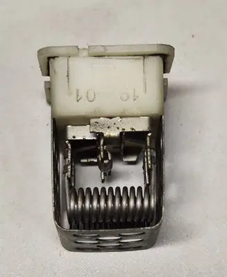 Opel Zafira A Heater blower motor/fan resistor 90560362