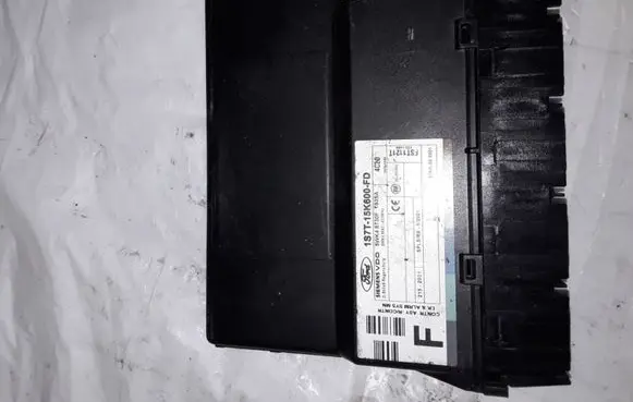 Ford Focus Comfort/convenience module 1S7T15K600FD 5WK48730F
