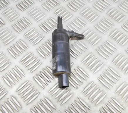 BMW X3 F25 Windscreen/windshield washer pump 7217792 3323525
