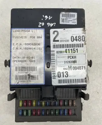 Renault Laguna II Fuse module 8200141151 31283990 004071