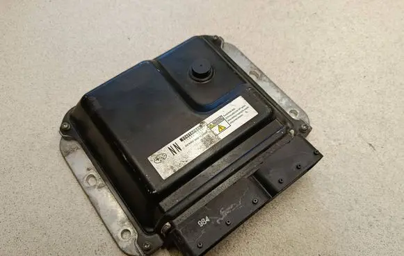 Subaru Outback Engine control unit/module 22611AP841 2758009843