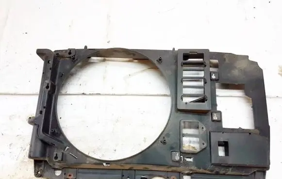 Citroen Xsara Radiator cooling fan shroud 9643520680
