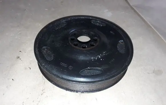 Audi A6 S6 C6 4F Crankshaft pulley 06E105251A