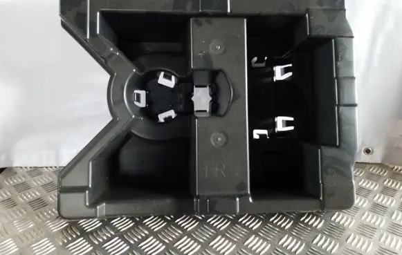 Nissan Juke I F15 Glove box in trunk 