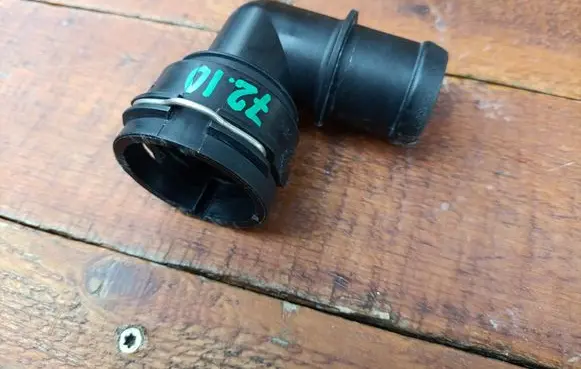 Skoda Fabia Mk2 (5J) Engine coolant pipe/hose 1J0122291F