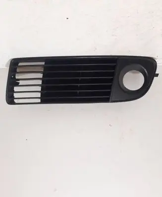 Audi A6 S6 C5 4B Front bumper lower grill 4B0807681D 7475061T1