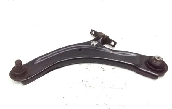 Nissan Qashqai Front lower control arm/wishbone