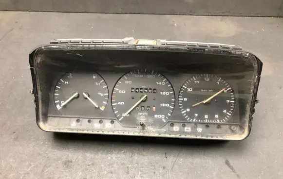 Volkswagen Transporter - Caravelle T4 Speedometer (instrument cluster) 701919033BA