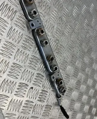 Nissan Juke I F15 Fuel main line pipe 2X29
