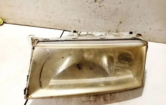 Skoda Octavia Mk1 (1U) Headlight/headlamp 086651106l