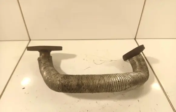 Mazda Premacy EGR valve line/pipe/hose