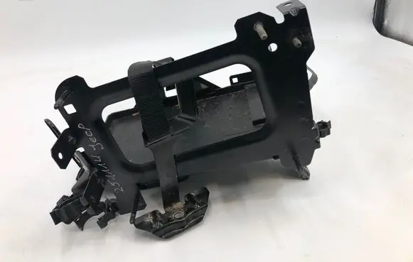 Jeep Compass Battery tray 52173433