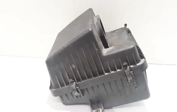 KIA Sorento Air filter box 281103E700
