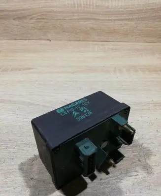 Peugeot 406 Glow plug pre-heat relay 598138