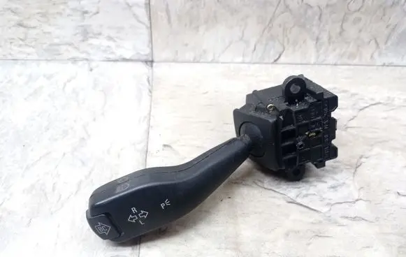 BMW 3 E46 Indicator stalk 8363668