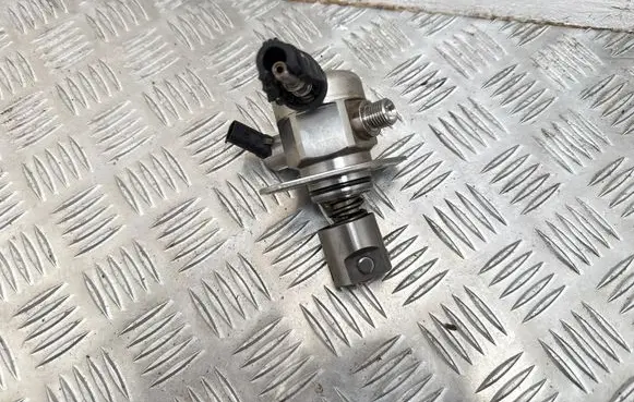KIA Pro Cee'd III Fuel injection high pressure pump 3532607250 9046030052 P22105100355