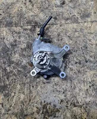 Toyota Avensis T250 Vacuum pump