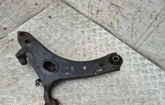 Subaru Forester SH Front lower control arm/wishbone